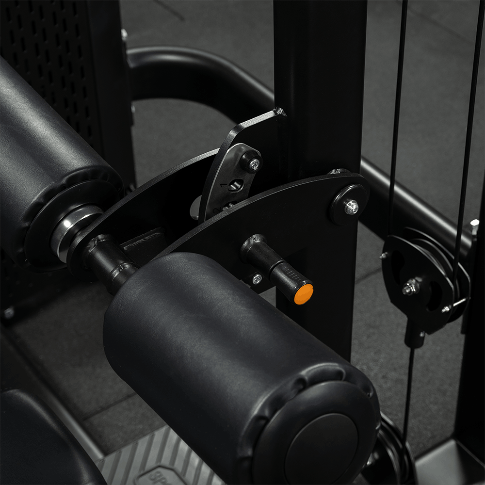 SE-28731-jalon-al-pecho-asiento-altura